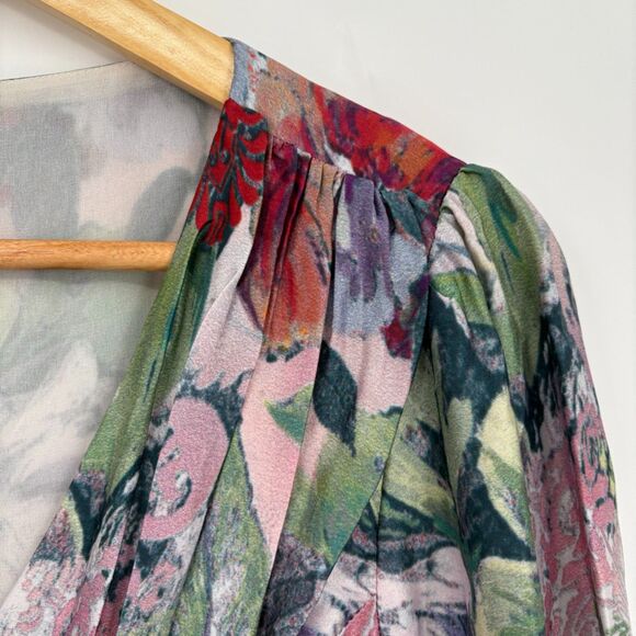 SUNDANCE Samantha Watercolor Floral Silk Pleated Blouse Sz Med, Floral Spring - Picture 7 of 8